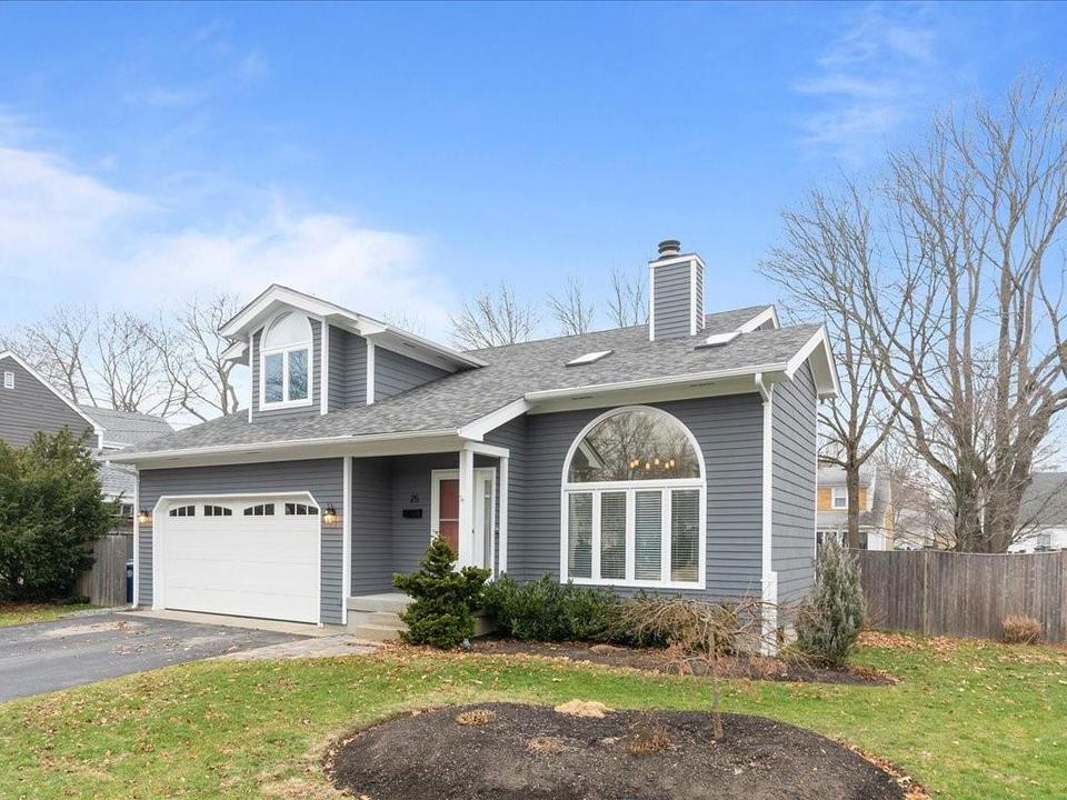 25 Ann Mary Brown Dr, Warwick, RI 02888 29 Photos MLS 1301026 Movoto