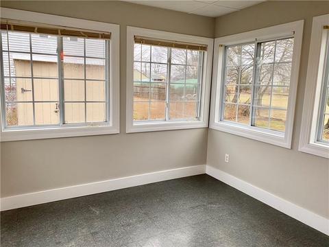 75 Obadiah Ave, Warwick, RI 02889 photo 6