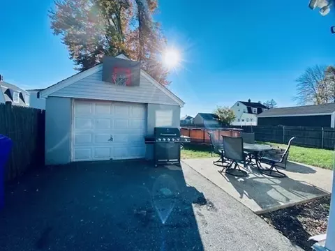 81 Warwick Rd, Pawtucket, RI 02861 photo 20