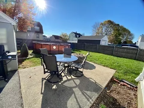 81 Warwick Rd, Pawtucket, RI 02861 photo 19