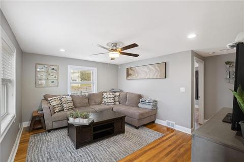 8 Cleveland St, Woonsocket, RI 02895 photo 8