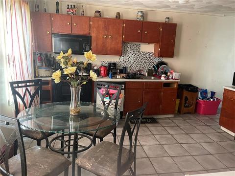 60 Lincoln St, Woonsocket, RI 02895 photo 4