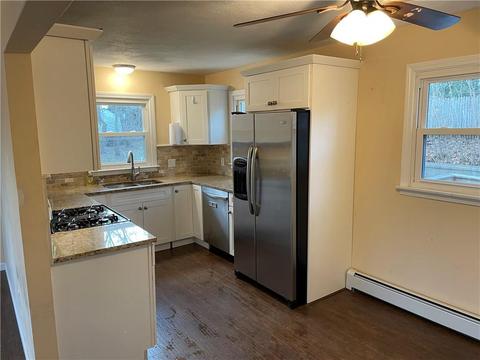41 Anthony St, Warwick, RI 02886 photo 8