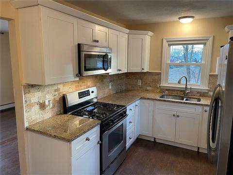 41 Anthony St, Warwick, RI 02886 photo 9