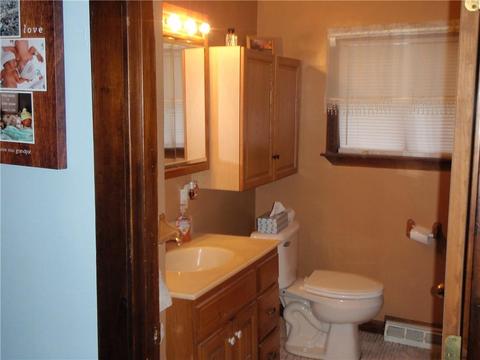 96 Bates Ave, Coventry, RI 02816 photo 7