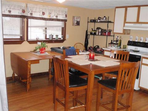 96 Bates Ave, Coventry, RI 02816 photo 2