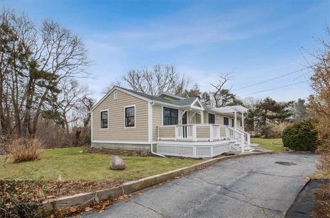 2 Simms St, Westerly, RI 02891 photo 2