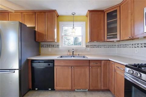 33 Ridgeway Dr, Warren, RI 02885 photo 5