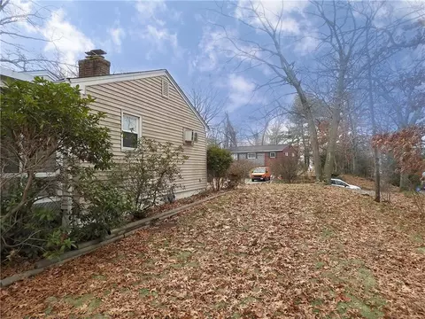 16 Lloyd Dr, Coventry, RI 02816 photo 29