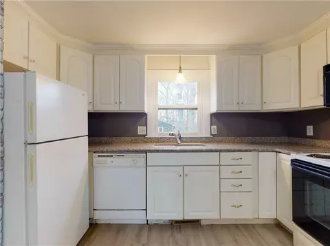 16 Lloyd Dr, Coventry, RI 02816 photo 21