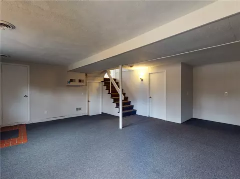 16 Lloyd Dr, Coventry, RI 02816 photo 7