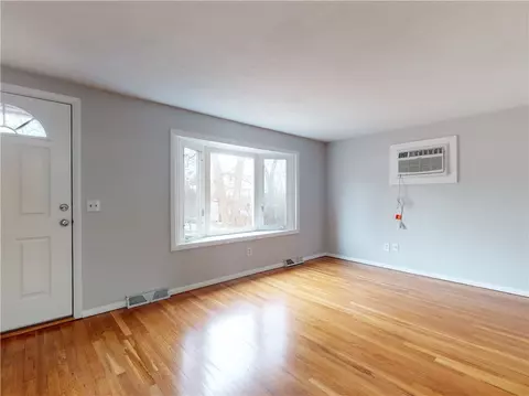 16 Lloyd Dr, Coventry, RI 02816 photo 14