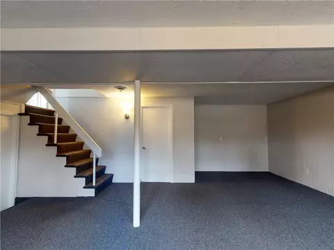 16 Lloyd Dr, Coventry, RI 02816 photo 8