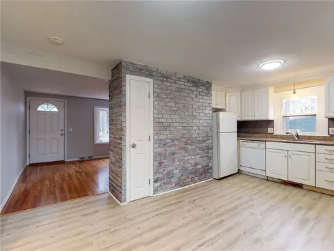 16 Lloyd Dr, Coventry, RI 02816 photo 6