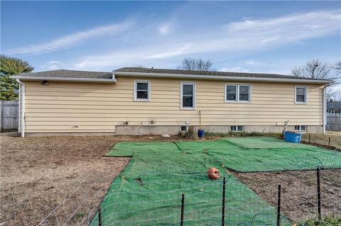 15 Regent Rd, Warwick, RI 02886 photo 3