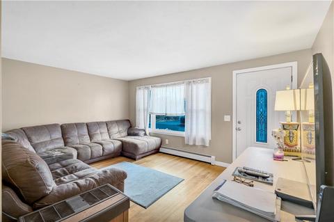 15 Regent Rd, Warwick, RI 02886 photo 7