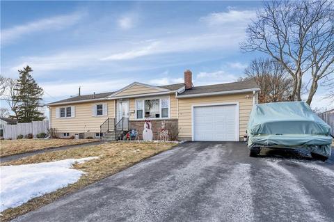 15 Regent Rd, Warwick, RI 02886 photo 2