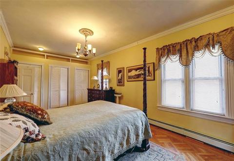 172 Pond St, Woonsocket, RI 02895 photo 21