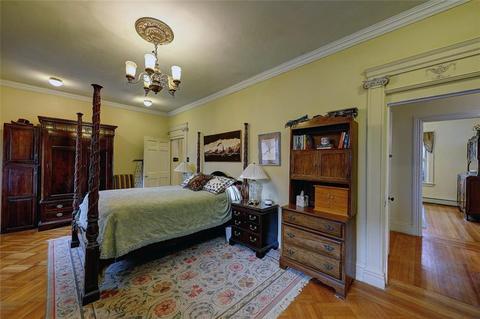 172 Pond St, Woonsocket, RI 02895 photo 23