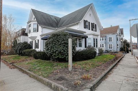 172 Pond St, Woonsocket, RI 02895 photo 4