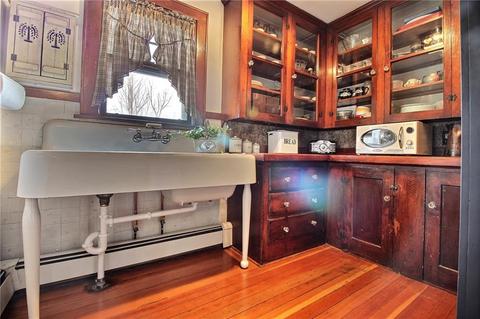 10 Batterson Ave, Westerly, RI 02891 photo 8