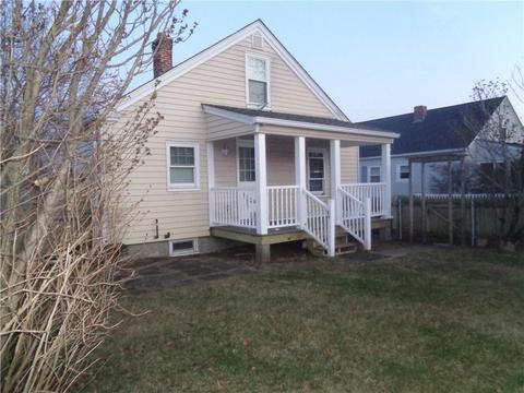 39 Barber Ave, Warwick, RI 02886 photo 4
