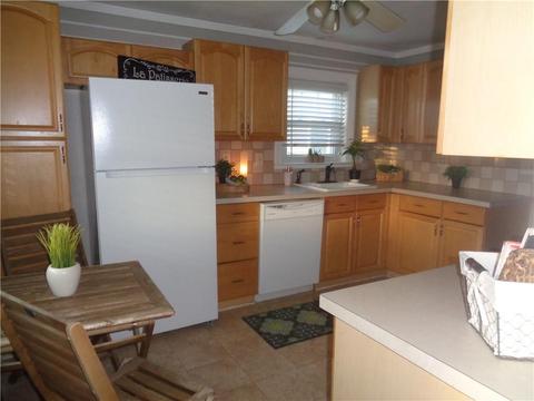 39 Barber Ave, Warwick, RI 02886 photo 14
