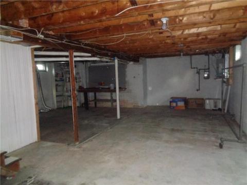 39 Barber Ave, Warwick, RI 02886 photo 31