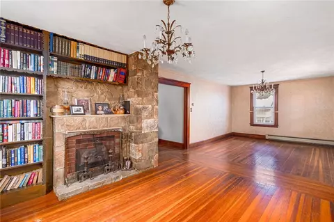 239 Joffre Ave, Woonsocket, RI 02895 photo 7