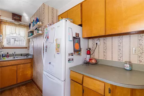 239 Joffre Ave, Woonsocket, RI 02895 photo 13