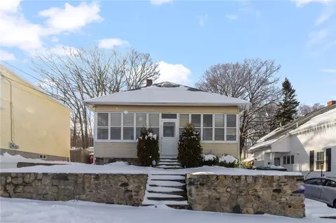 239 Joffre Ave, Woonsocket, RI 02895 photo 2