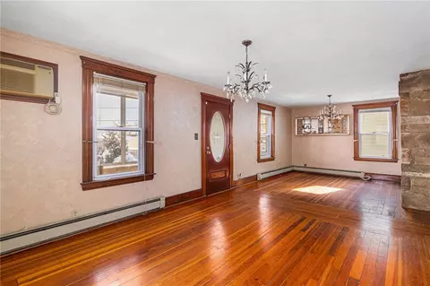 239 Joffre Ave, Woonsocket, RI 02895 photo 6