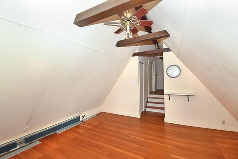 20 Dudley St, Woonsocket, RI 02895 photo 11