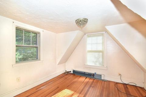 20 Dudley St, Woonsocket, RI 02895 photo 10