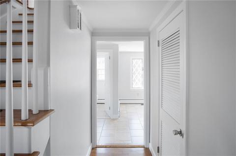 347 Red Chimney Dr, Warwick, RI 02886 photo 3