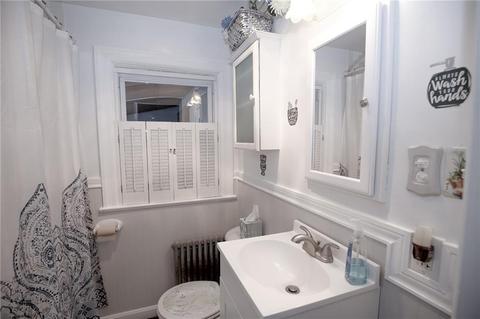 32 Barber Ave, Warwick, RI 02886 photo 19