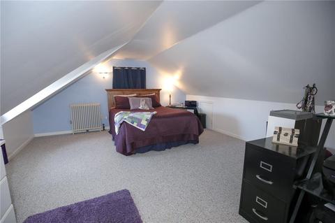 32 Barber Ave, Warwick, RI 02886 photo 16