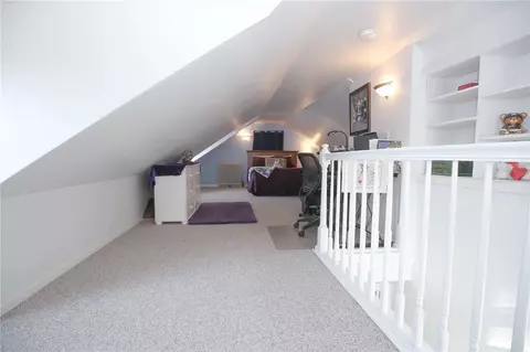 32 Barber Ave, Warwick, RI 02886 photo 15