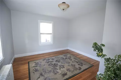 32 Barber Ave, Warwick, RI 02886 photo 10