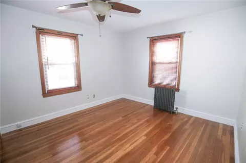 32 Barber Ave, Warwick, RI 02886 photo 13