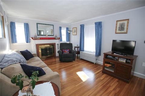 32 Barber Ave, Warwick, RI 02886 photo 8