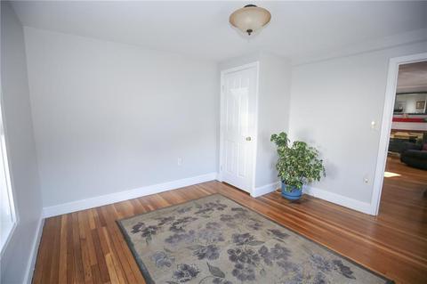 32 Barber Ave, Warwick, RI 02886 photo 11