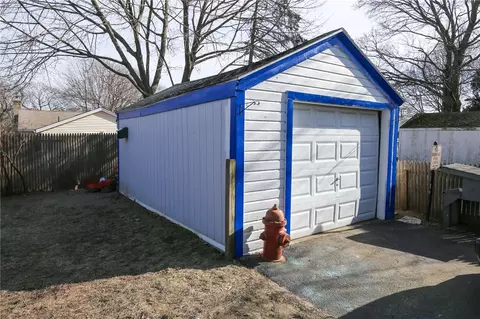 32 Barber Ave, Warwick, RI 02886 photo 27