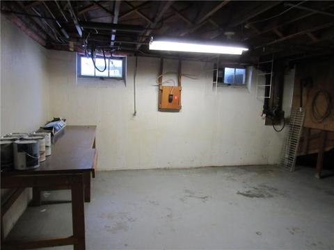 28 Benson Ave, Warwick, RI 02888 photo 16