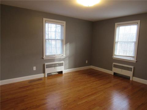 28 Benson Ave, Warwick, RI 02888 photo 9