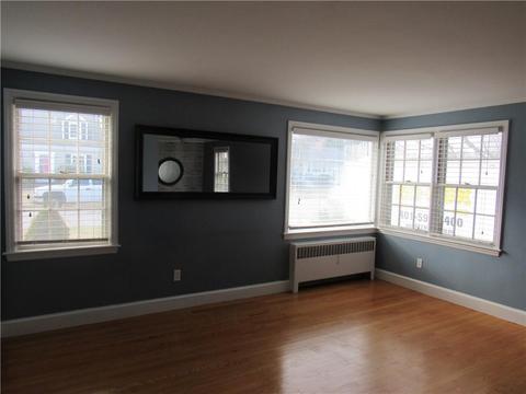 28 Benson Ave, Warwick, RI 02888 photo 5