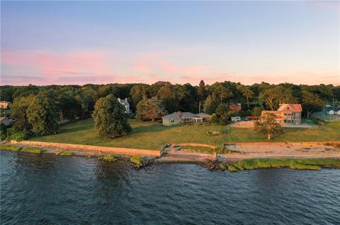 45 Ronaele Dr, Warwick, RI 02889 photo 2