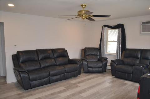 75 Atlanta St, Woonsocket, RI 02895 photo 2