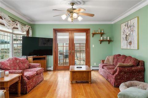 39 Oregon Ave, Woonsocket, RI 02895 photo 5