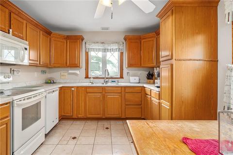 39 Oregon Ave, Woonsocket, RI 02895 photo 11